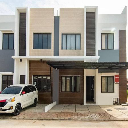 Oyo 3824 Columbus Residence J1 Telukjambe Bagian luar foto