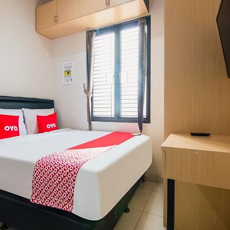 Oyo 3824 Columbus Residence J1 Telukjambe Bagian luar foto