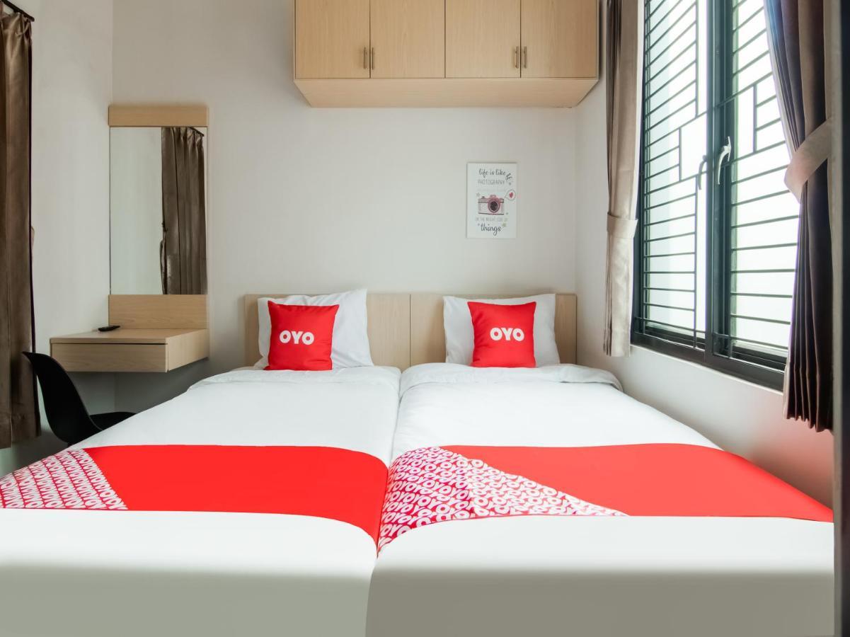 Oyo 3824 Columbus Residence J1 Telukjambe Bagian luar foto