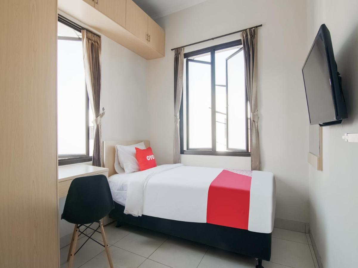 Oyo 3824 Columbus Residence J1 Telukjambe Bagian luar foto