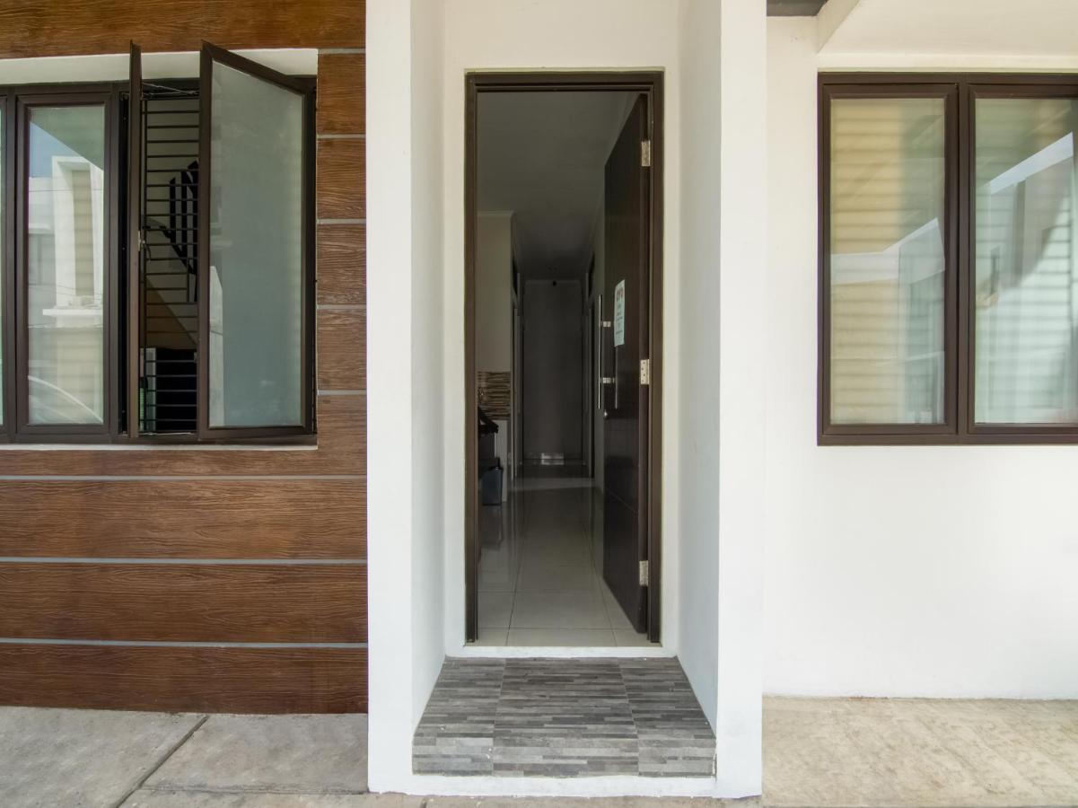 Oyo 3824 Columbus Residence J1 Telukjambe Bagian luar foto